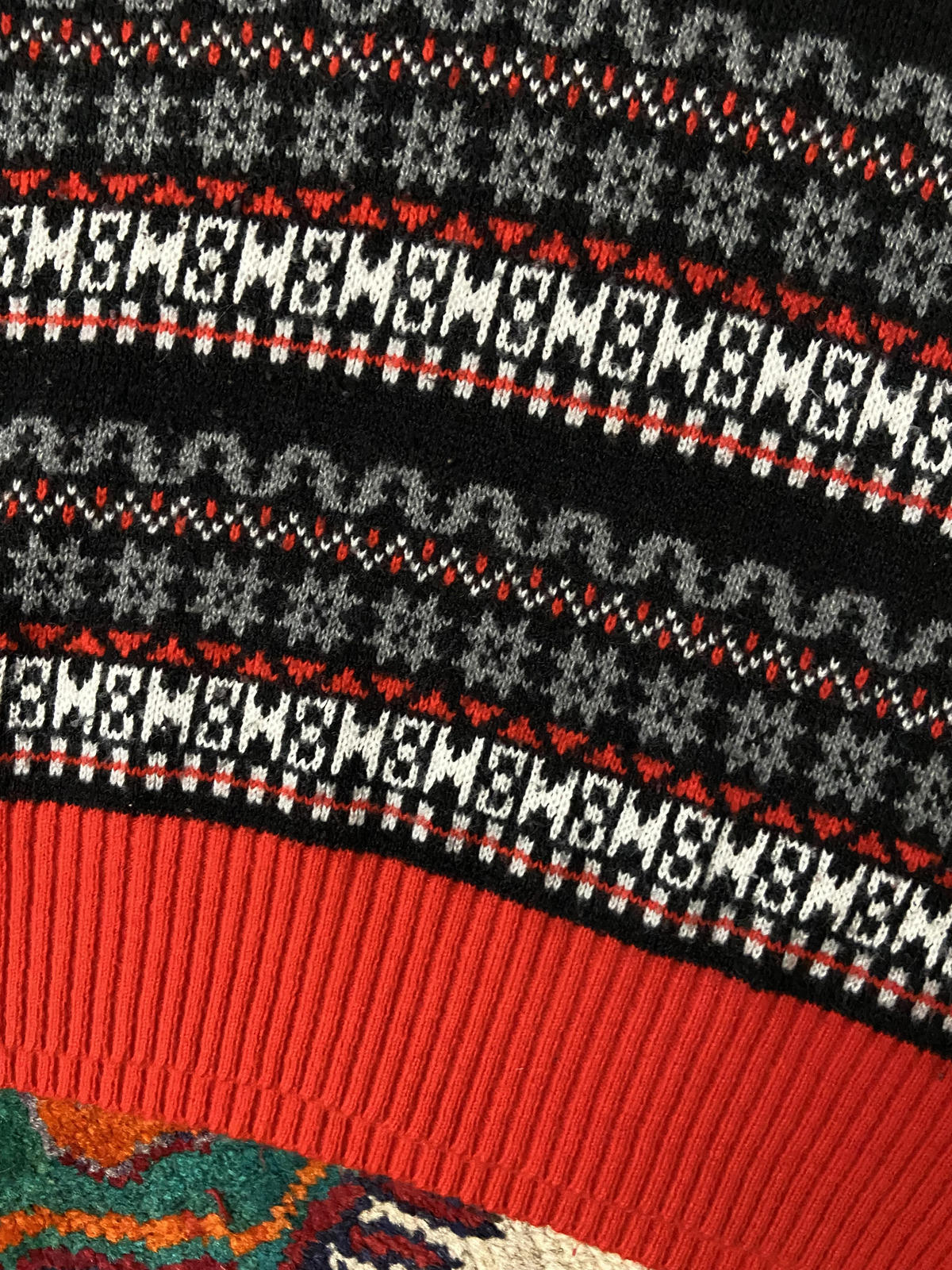 Vintage Red Printed Turtleneck Jumper