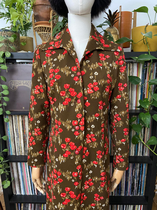 Vintage 1970s Brown Red Dagger Collar Dress