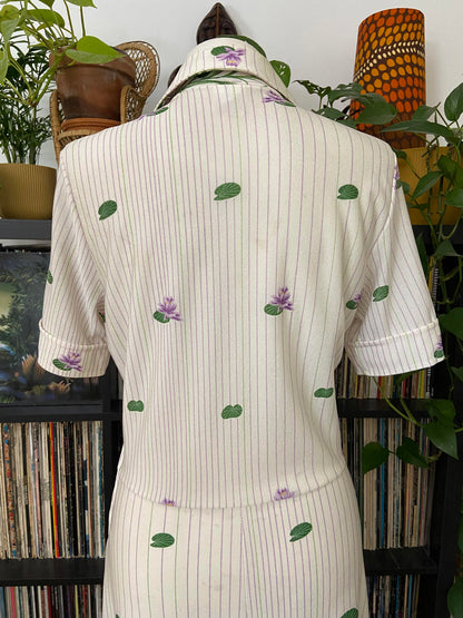 Vintage 1970s Dagger Collar Italian Lily Print Dress