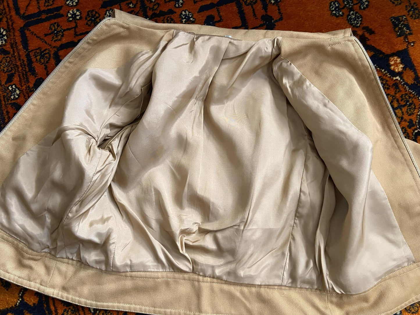Vintage 1970s Beige Cropped Dagger Collar Jacket