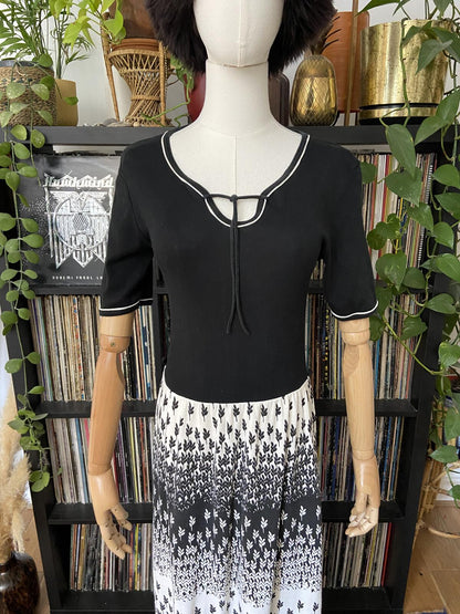 Vintage 1970s Black & White T-Shirt Dress