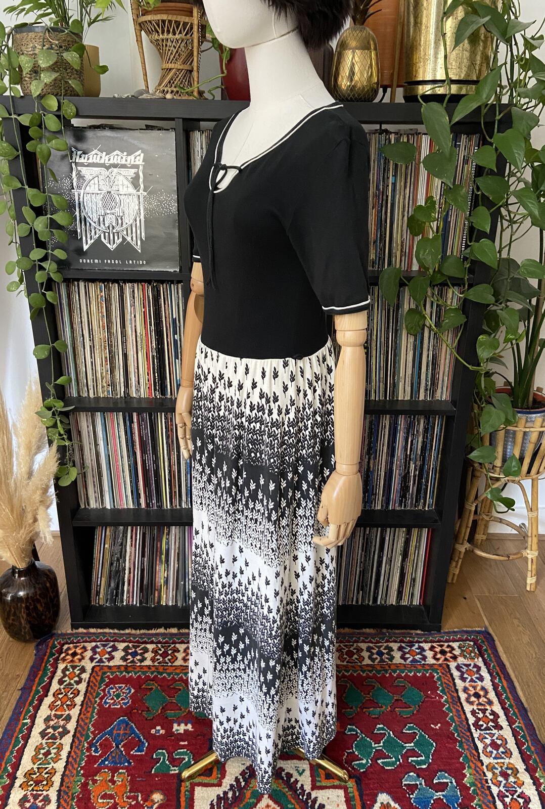 Vintage 1970s Black & White T-Shirt Dress