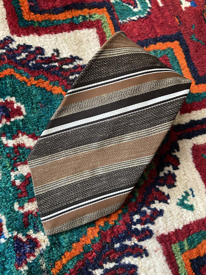 Vintage 1970s John Weitz at Burton Kipper Tie