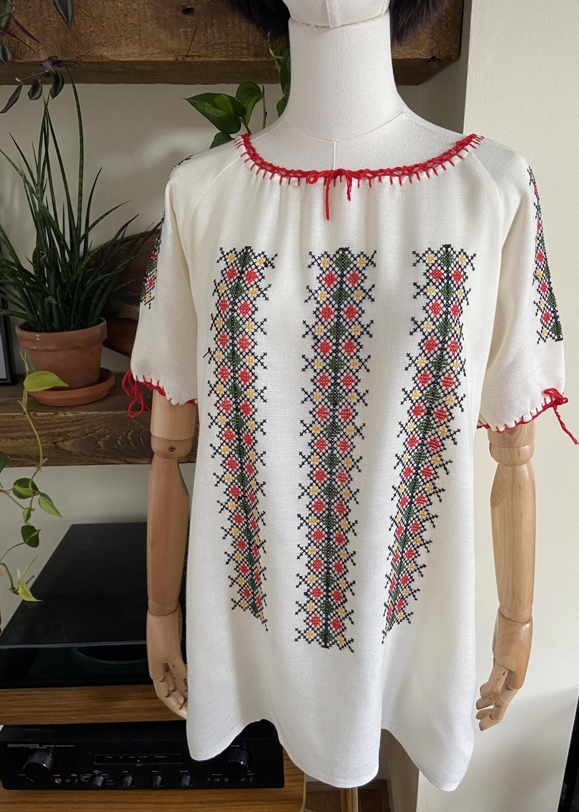 Vintage 1970s Red Embroidered Folk Top