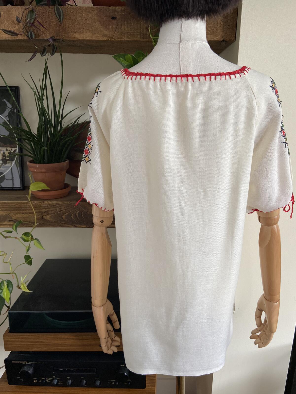 Vintage 1970s Red Embroidered Folk Top
