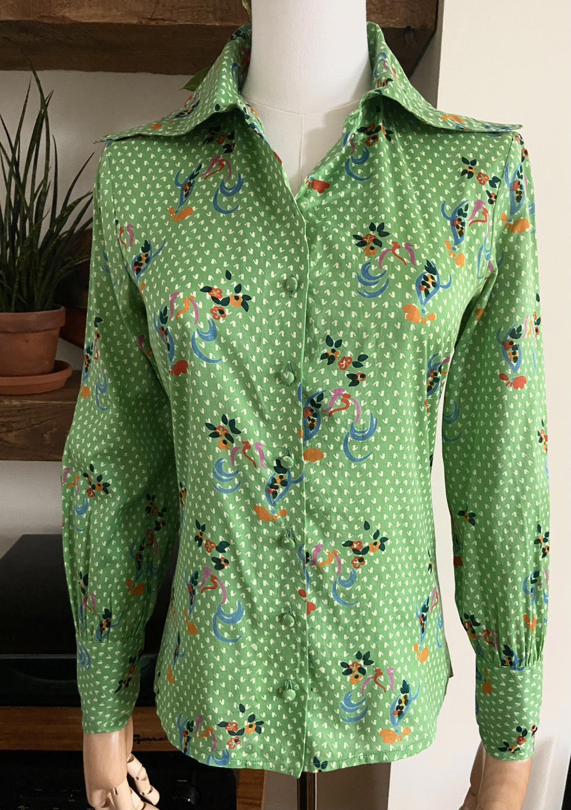 Vintage 1970s Italian Dagger Collar Shirt