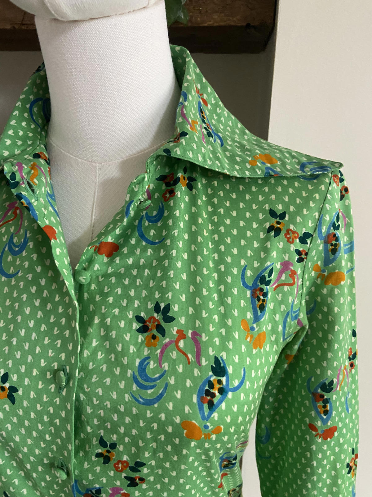 Vintage 1970s Italian Dagger Collar Shirt