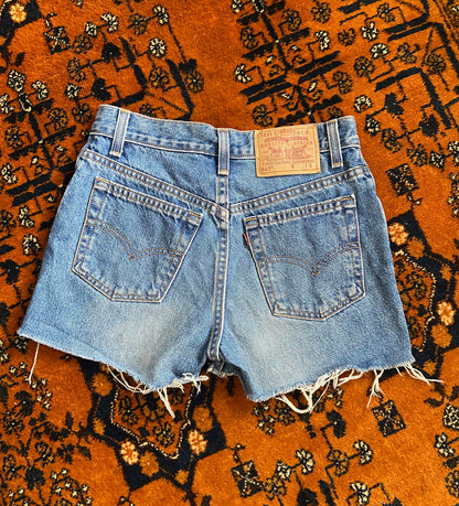 Vintage Levis 517 Denim Shorts W28