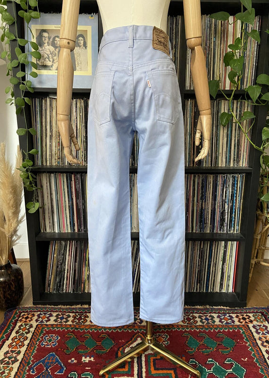 Vintage 1980s Pale Blue 401 Levi's Jeans W30