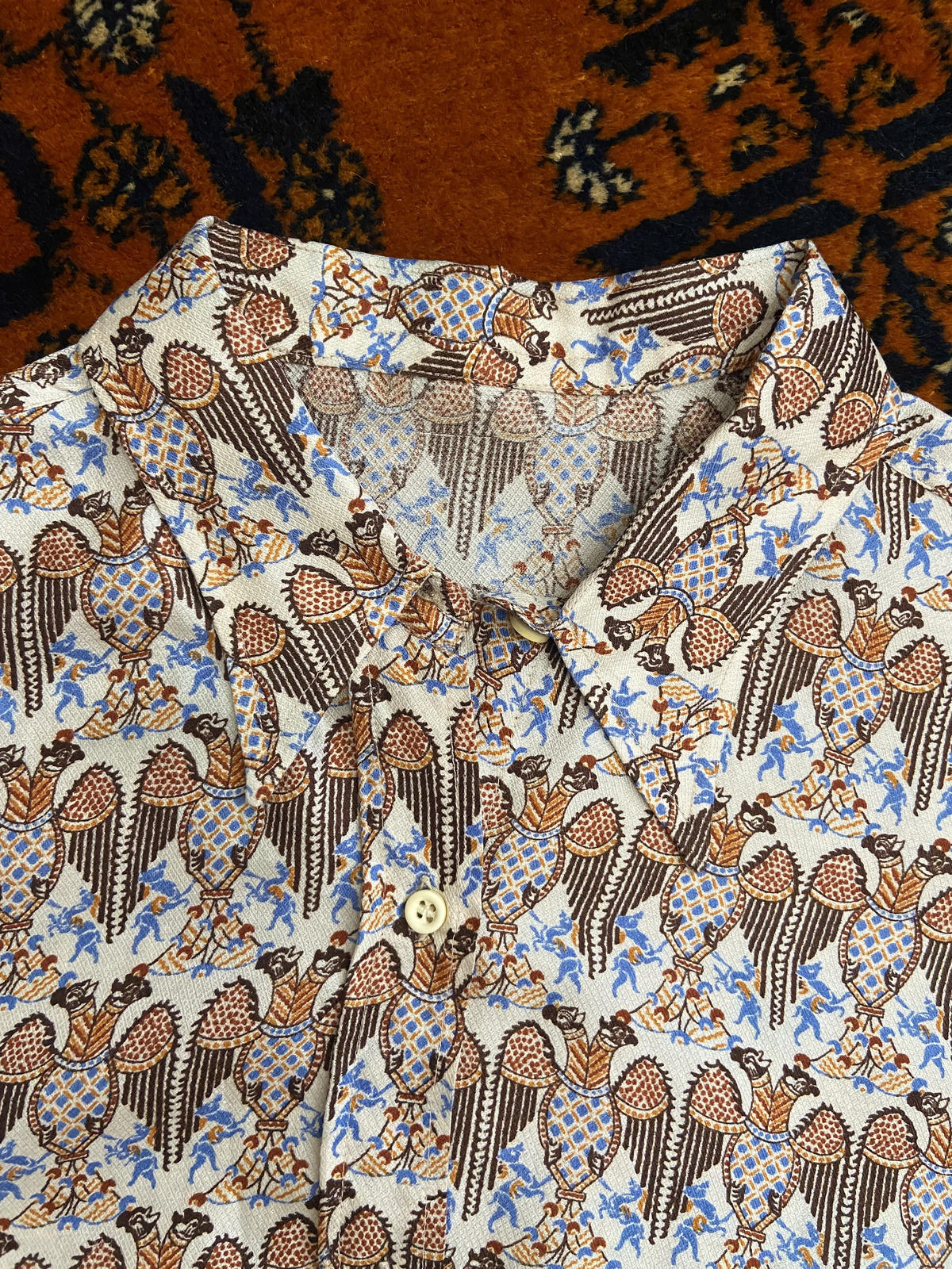 Vintage 1970s Medieval Print Shirt
