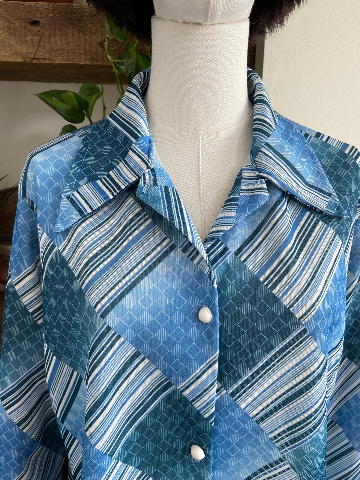 Vintage 1960s Blue Geometric Print Shirt