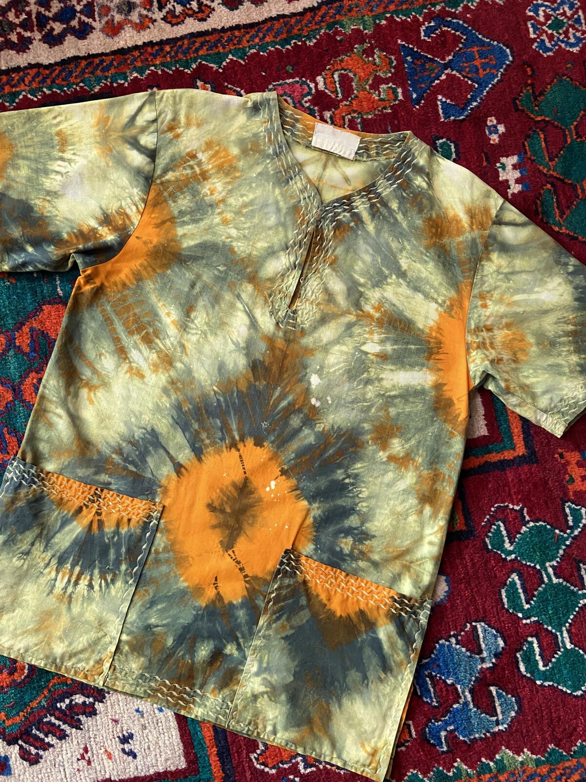 Vintage 1970s Tye-Dyed Dashiki Shirt