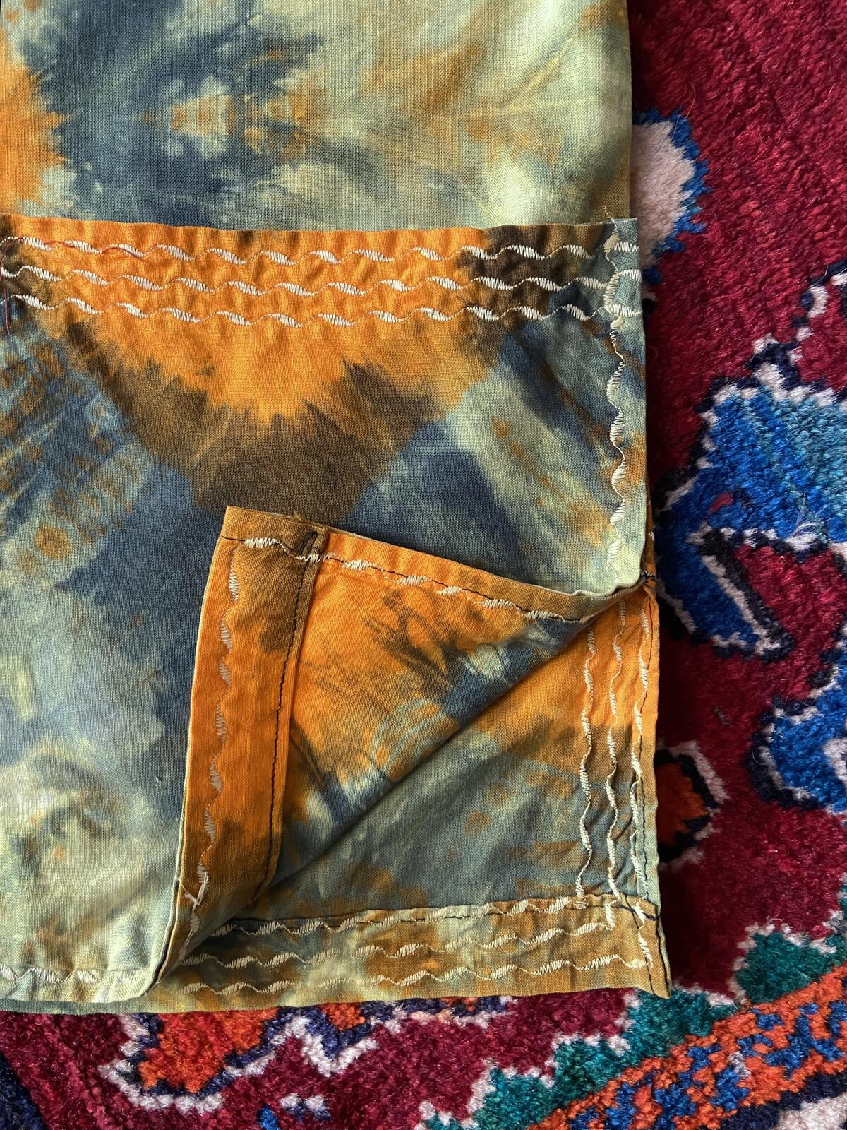 Vintage 1970s Tye-Dyed Dashiki Shirt
