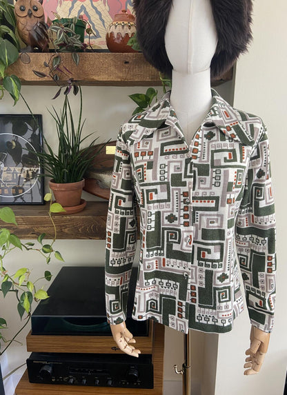 Vintage 1970s Green Print Beagle Collar Shirt