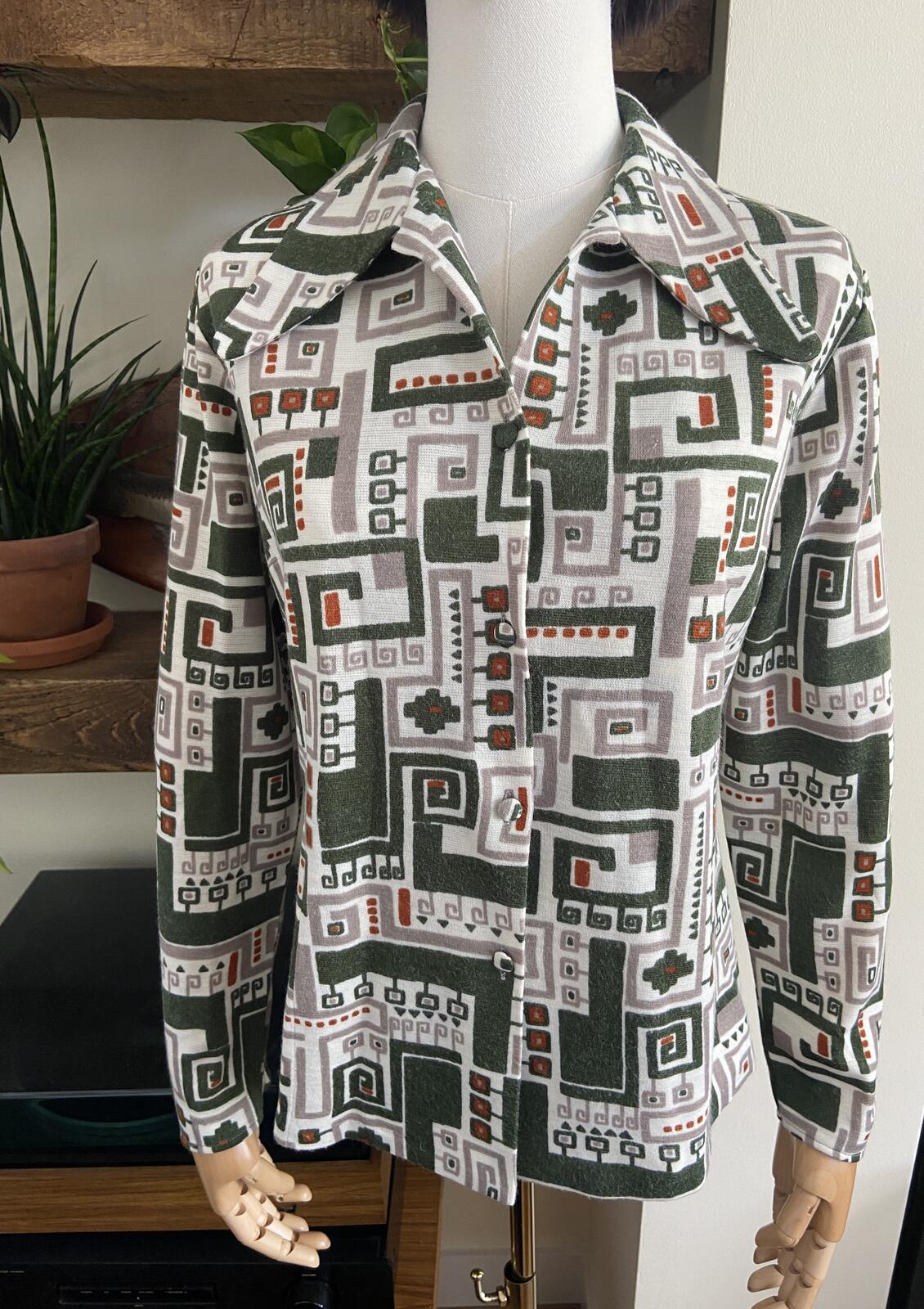 Vintage 1970s Green Print Beagle Collar Shirt