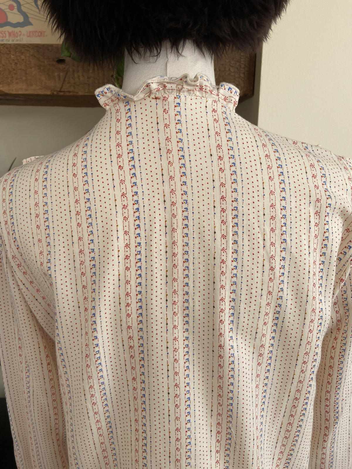 Vintage 1970s Cream Print Prairie Blouse