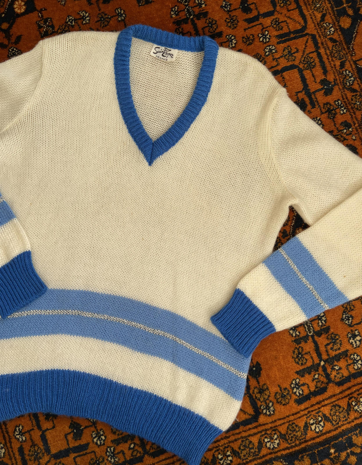 Vintage 1970s Cream Blue Silver V-Neck Jumper
