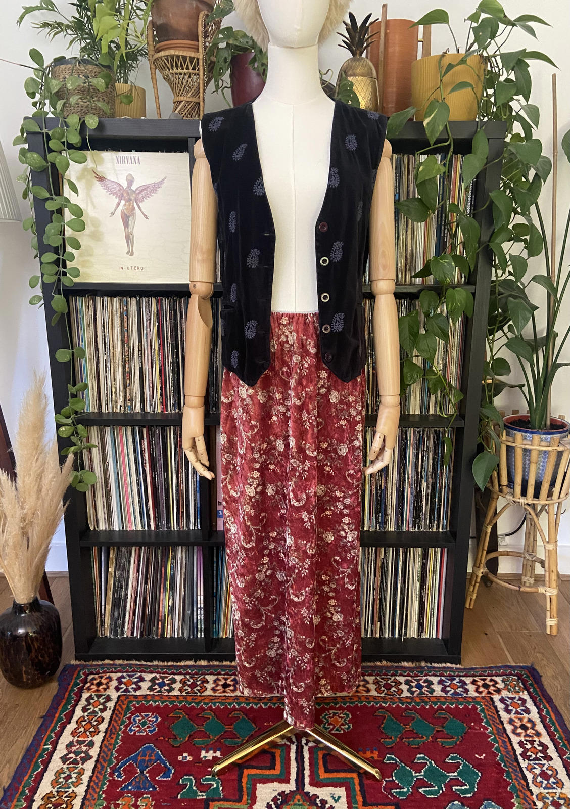 Vintage 90s Crushed Velvet Floral Skirt