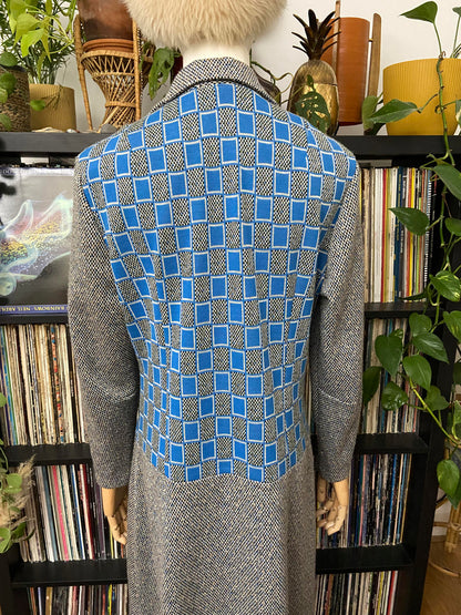 Vintage 1970s Blue Grey Knit Dagger Collar Dress