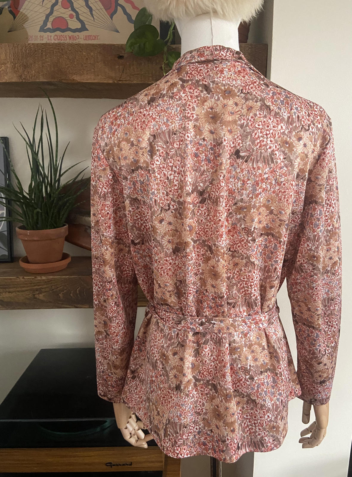 Vintage 1970s Pink Floral Tie Waist Shirt