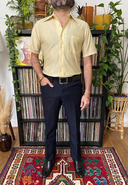 Vintage 1970s Yellow Dagger Collar Van Heusen Shirt