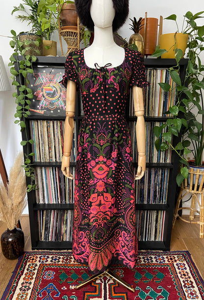 Vintage 1970s Paisley Print Maxi Dress