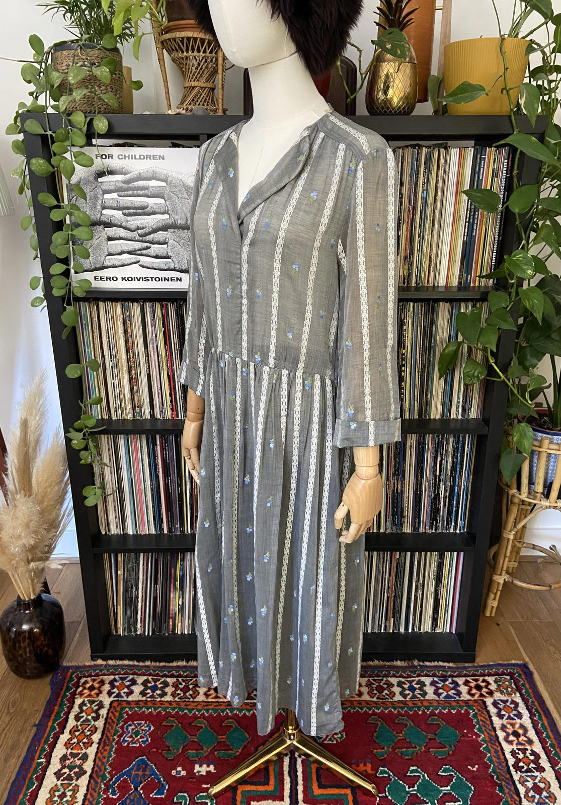 Vintage Grey Floral Midi Dress