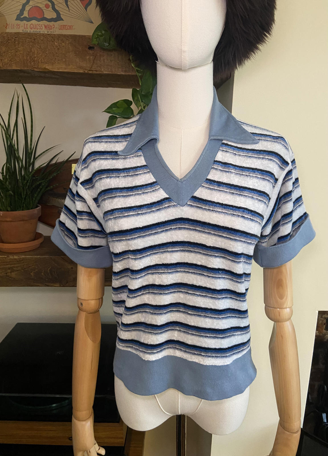 Vintage 1970s Blue Terry Towelling V-Neck Top