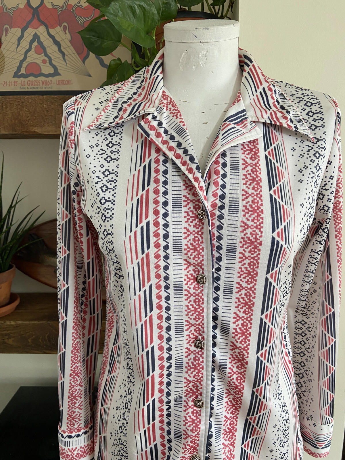 Vintage 1970s Pink Grey Patterned Jersey Shirt