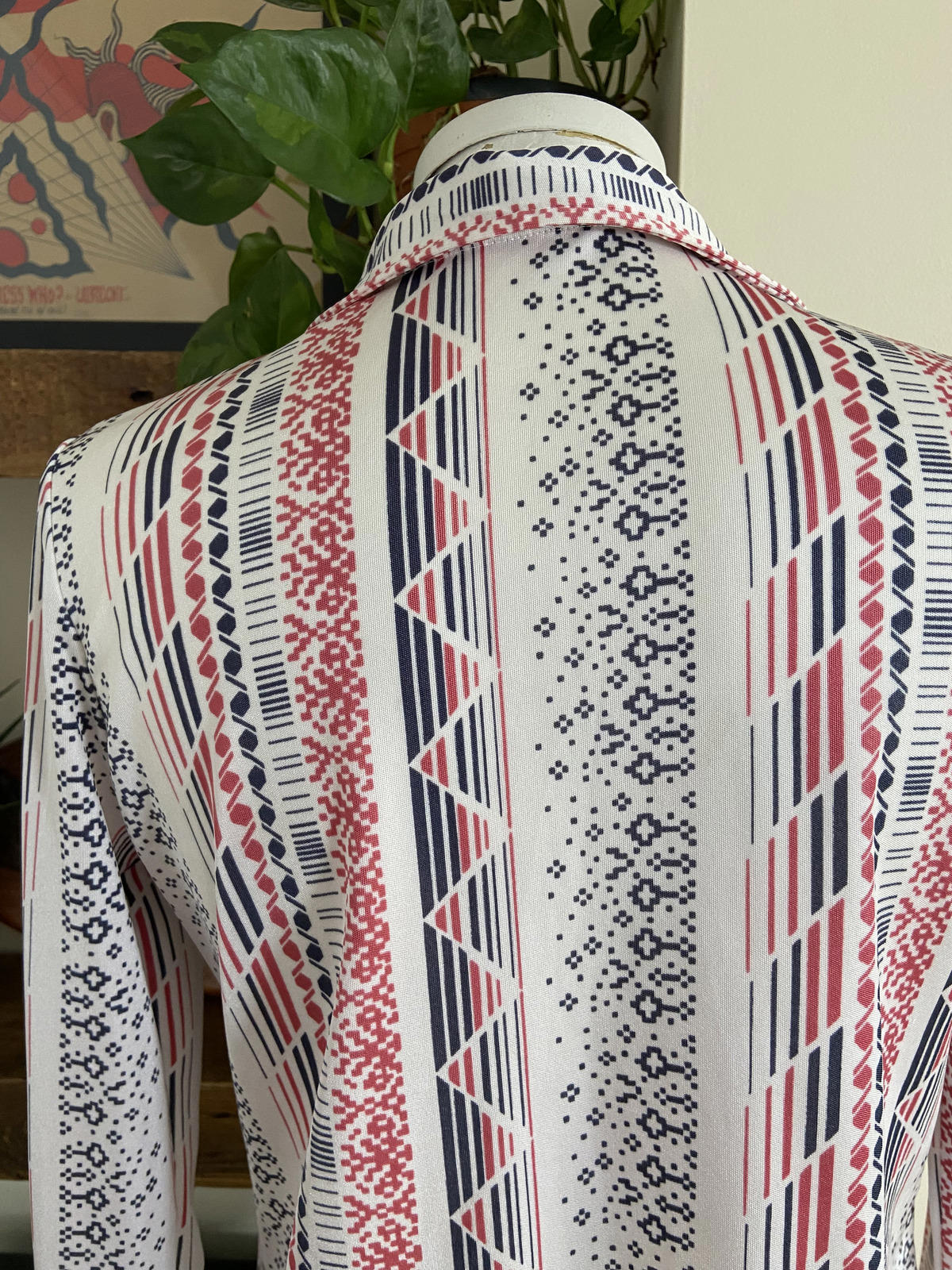 Vintage 1970s Pink Grey Patterned Jersey Shirt