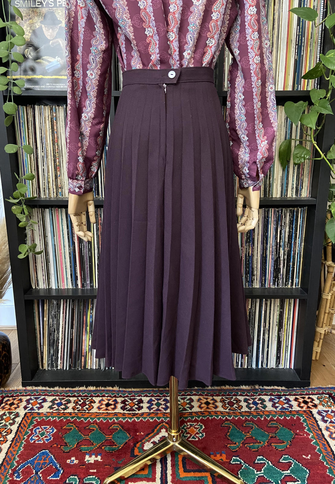 Vintage 1980s Aubergine Pleated Skirt