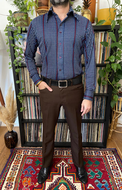 Vintage 1970s Soft Nylon Patterned Dagger Collar Shirt