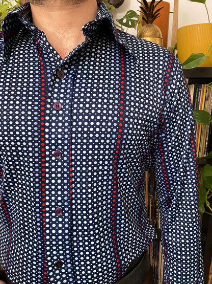 Vintage 1970s Soft Nylon Patterned Dagger Collar Shirt