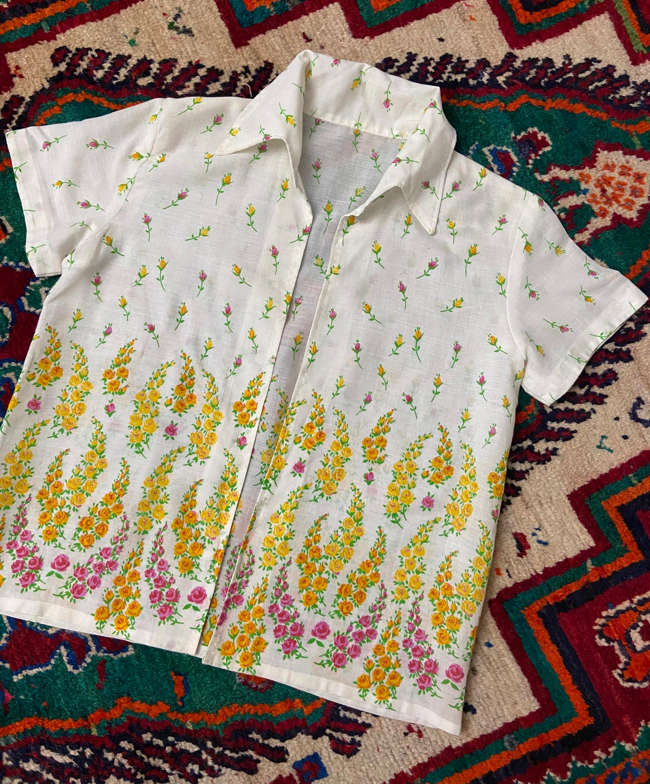 Vintage 1960s Cream Floral Open Blouse