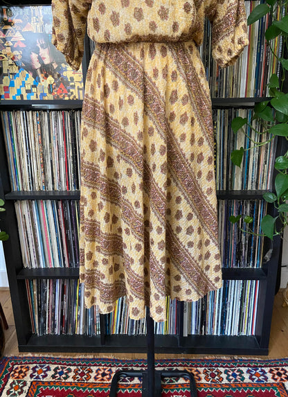 Vintage 1980s Beige Glitter Batwing Dress