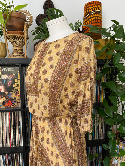 Vintage 1980s Beige Glitter Batwing Dress
