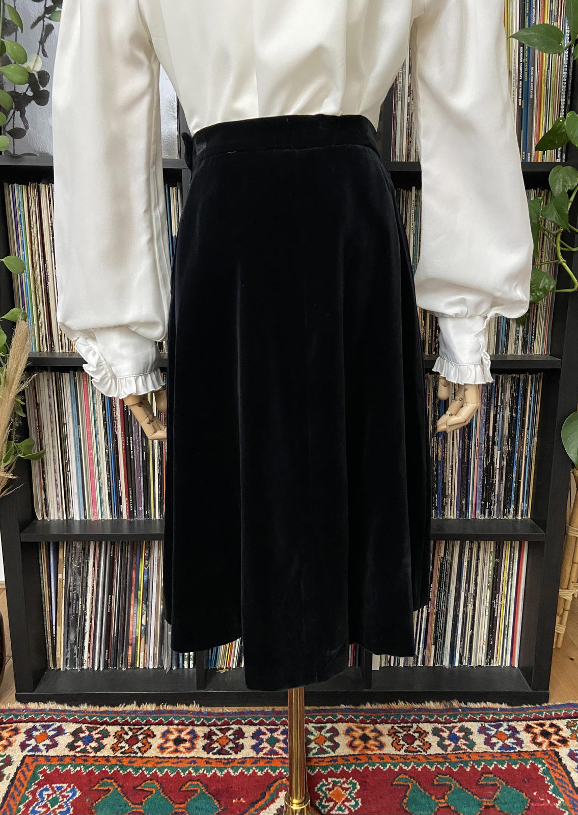 Vintage 1970s Black Velvet Buckle Belt Skirt