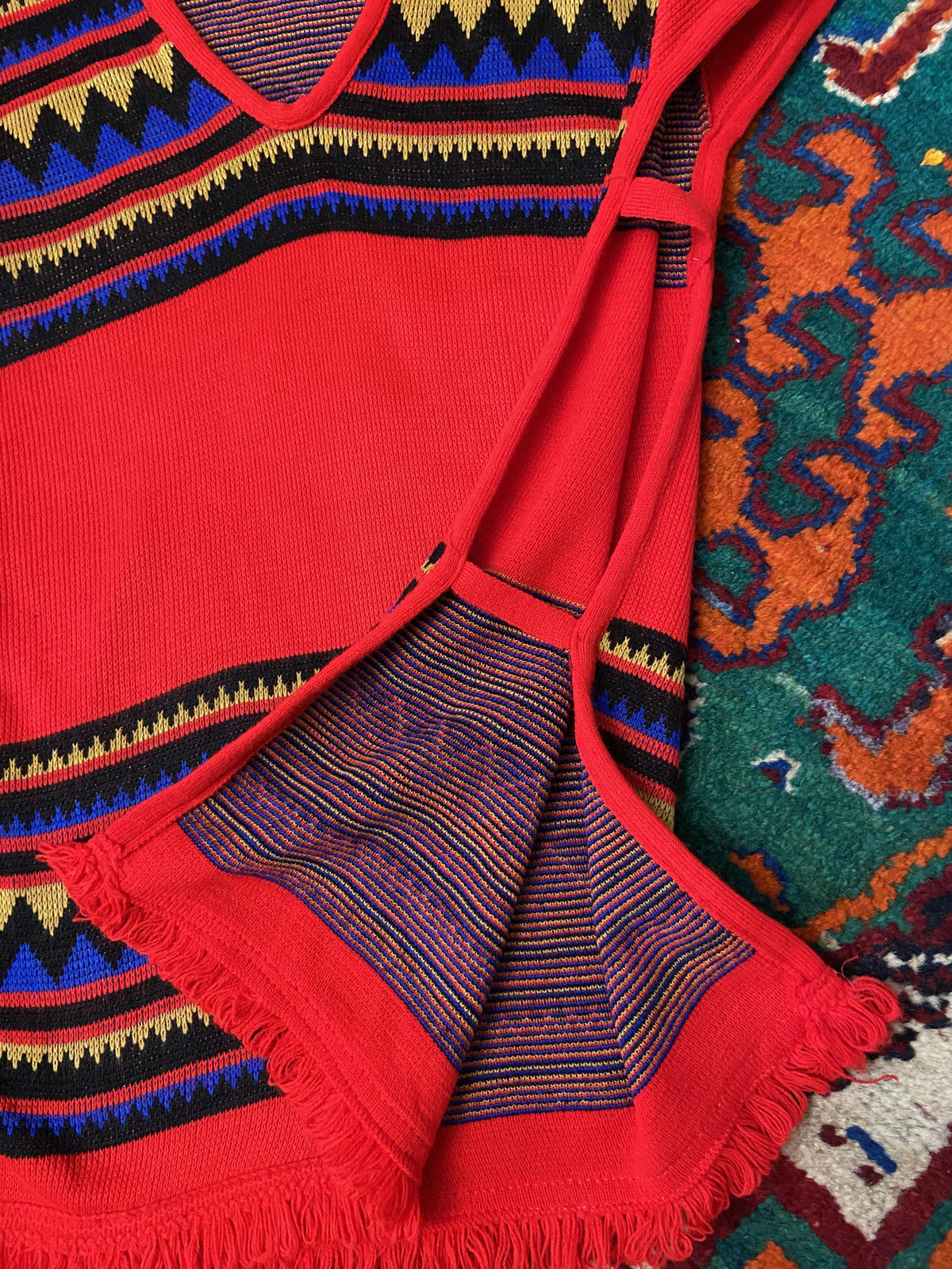 Vintage 1970s Red Southwestern Knit Top