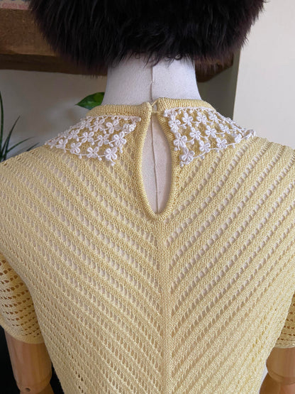 Vintage 1980s Lemon Crochet Collar Top