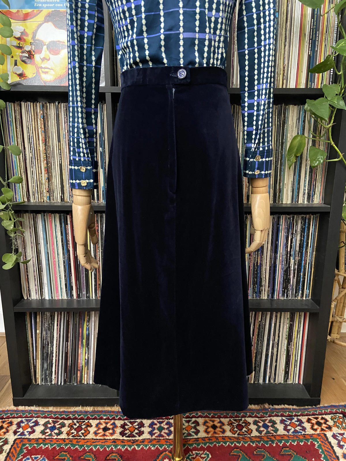 Vintage 1970s Navy Blue Velvet Skirt