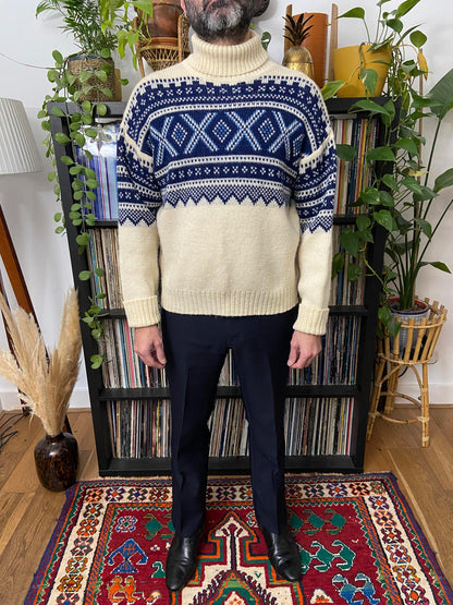 Vintage 1970s Cream & Navy Turtleneck Nordic Jumper
