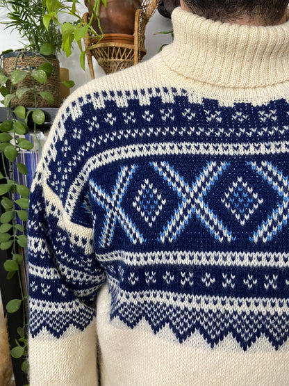 Vintage 1970s Cream & Navy Turtleneck Nordic Jumper