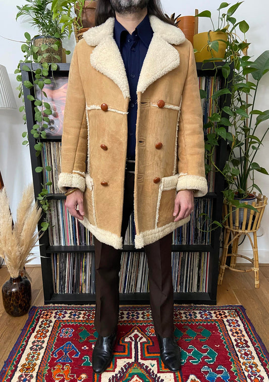 Vintage 1970s Tan Sheepskin Coat