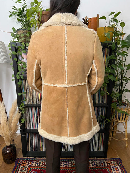 Vintage 1970s Tan Sheepskin Coat