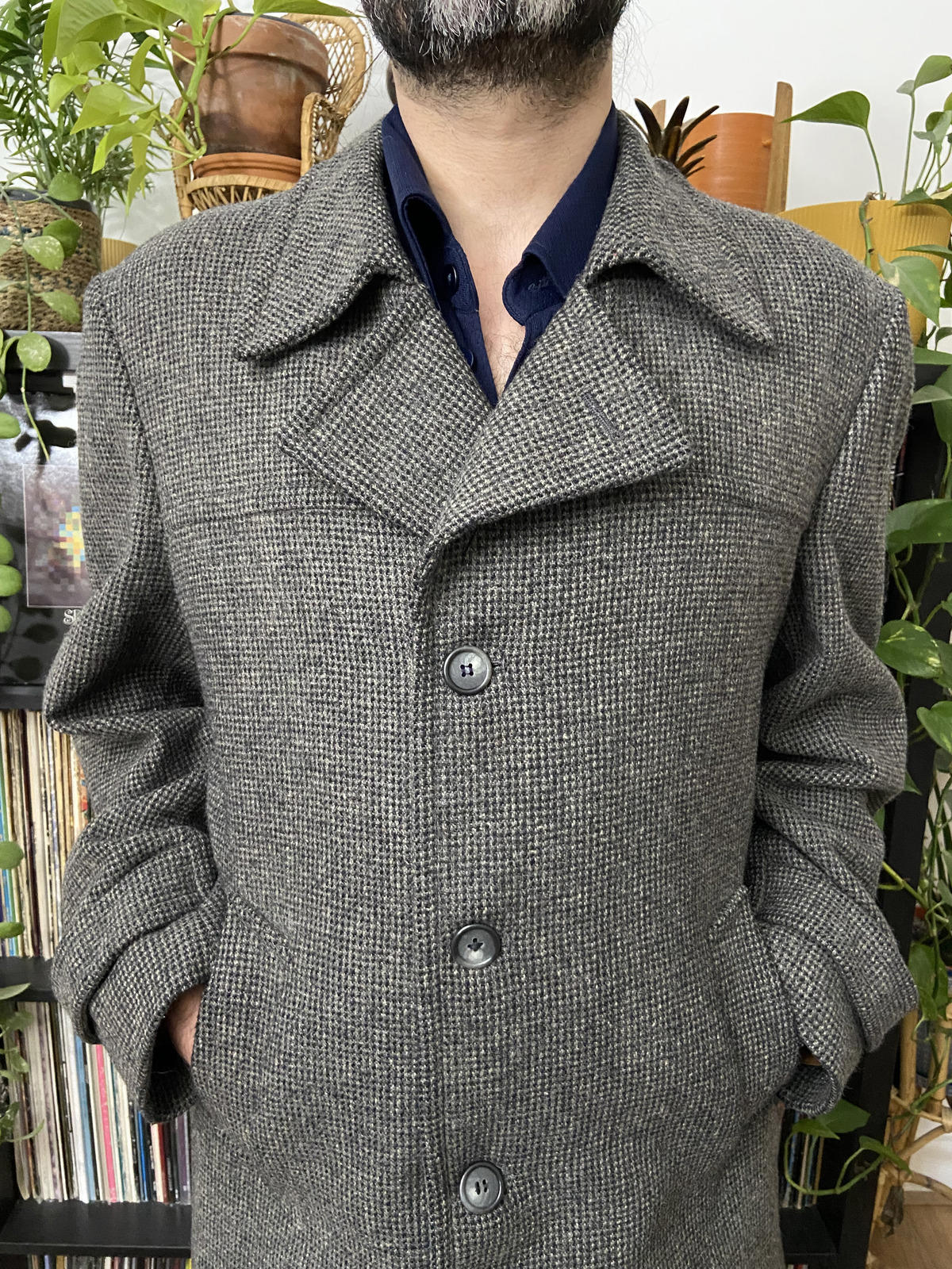 Vintage 1970s Grey Houndstooth Tweed Coat