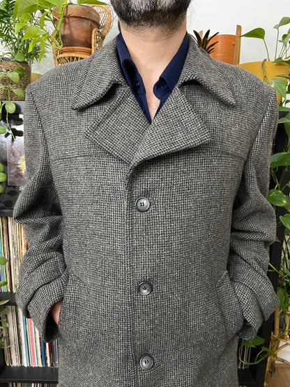Vintage 1970s Grey Houndstooth Tweed Coat