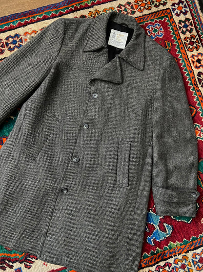 Vintage 1970s Grey Houndstooth Tweed Coat