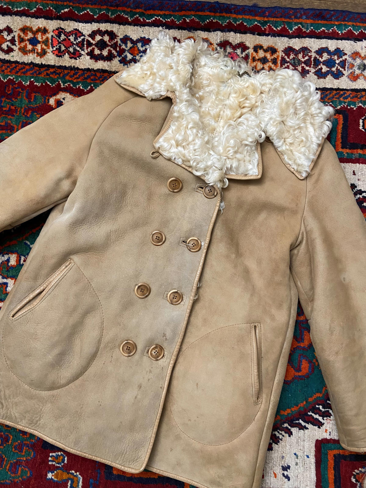 Vintage 1970s Beige Sheepskin Coat