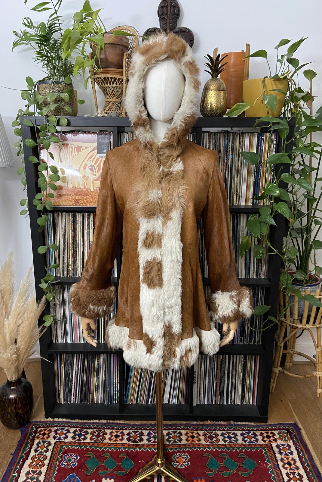 Vintage 1970s Tan Cowhide Hooded Afghan Coat