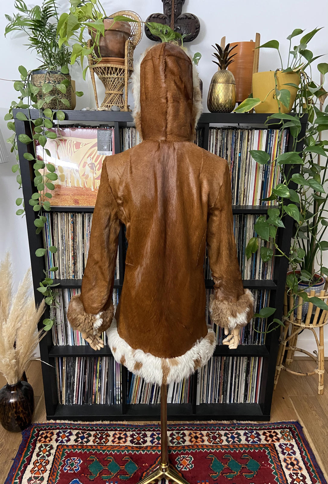 Vintage 1970s Tan Cowhide Hooded Afghan Coat